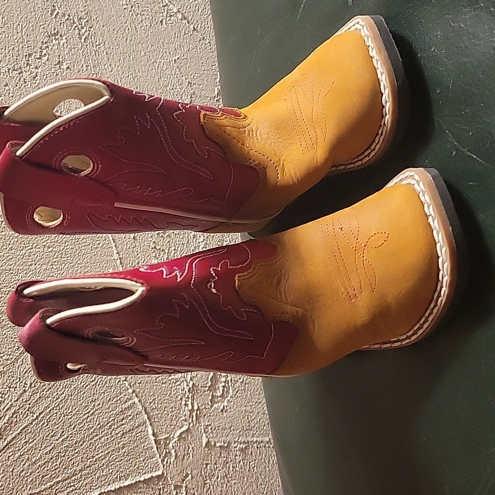 Old West Red and Cream Leather Cowboy/ Cowgirl Boots